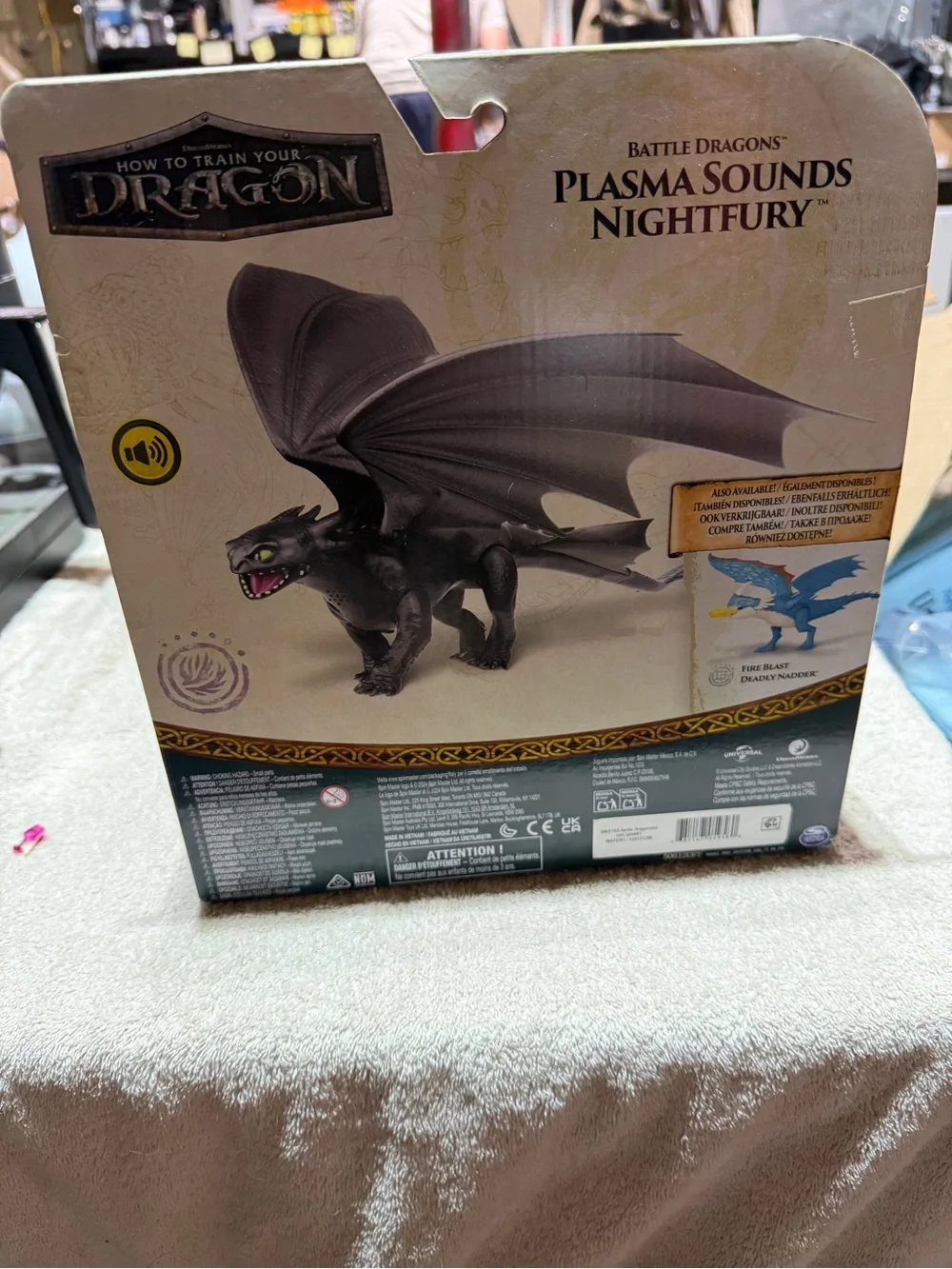 DreamWorks Dragons Plasma Sounds Night Fury (Toothless) 13-inch Action Figure